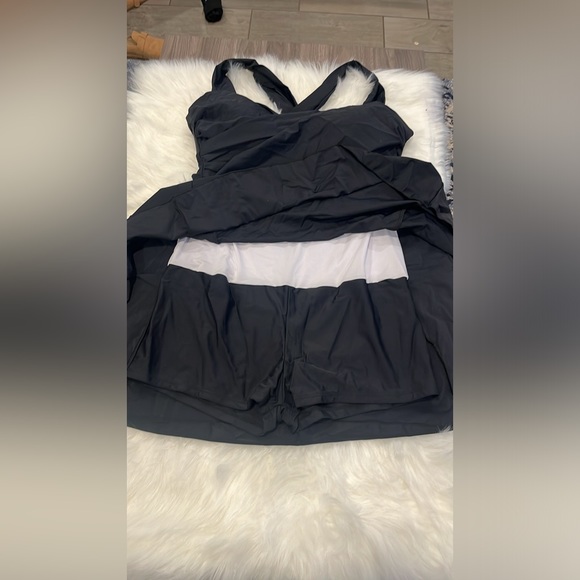 COCOPEAR NWT Crossover Skirted Swimdress, 2XL - Picture 6 of 8